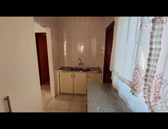 2 BEDROOM HOUSE FOR SALE IN SEA PARK